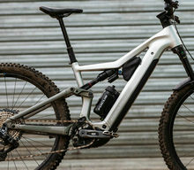 FOCUS JAM² 6.0 电动全山地车–续航更大、全新外观！