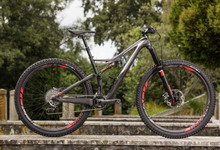 把工具塞进车架：2015款Specialized Stumpjumper 与Rhyme林道车