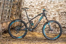 9台enduro车对比测试，Canyon Strive整体性能突出