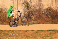 青蛙王子BMX教学（二）：BMX后轮滑教学视频