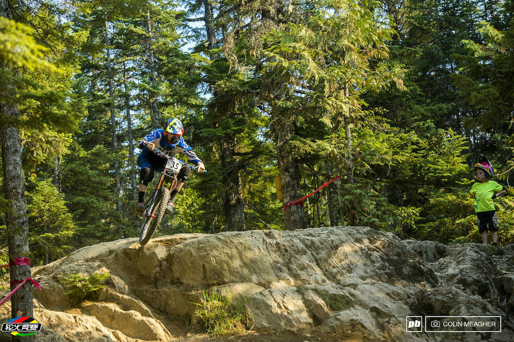 22 2015 Crankworx Whistler惠斯勒单车节Fox Air DH速降赛.jpg