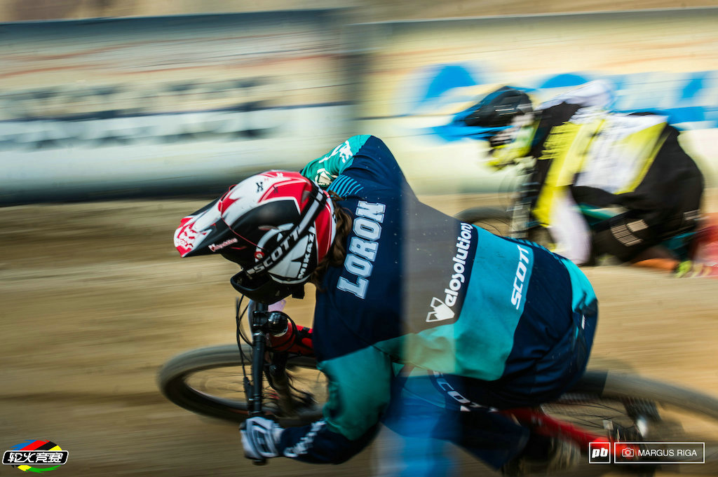 18 2015 Crankworx Whistler之Giant双人绕杆赛.jpg