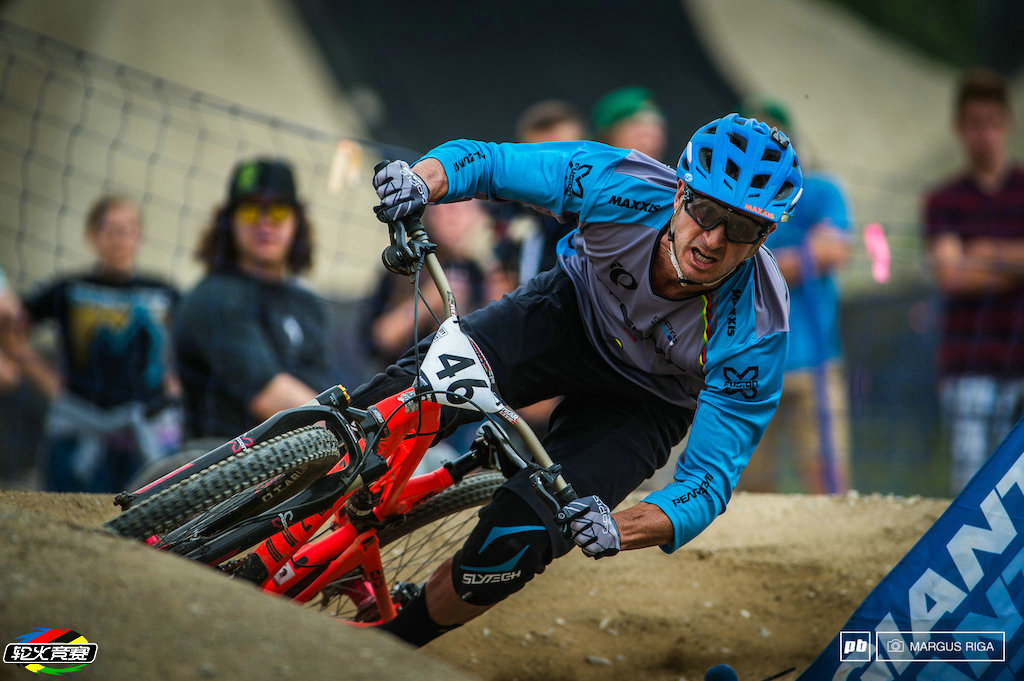 19 2015 Crankworx Whistler之Giant双人绕杆赛.jpg