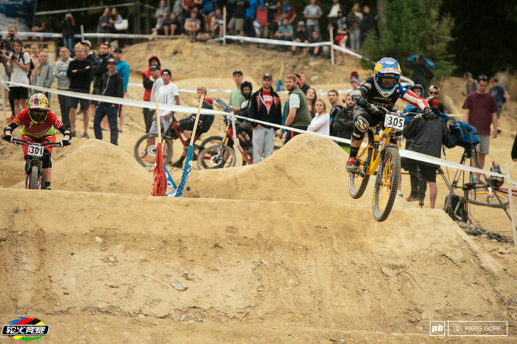 41 2015 Crankworx Whistler之Giant双人绕杆赛.jpg