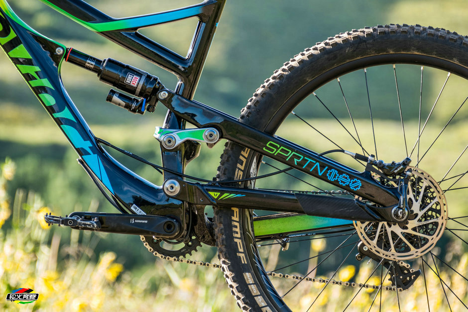 06 好斗争勇的下坡车：2015 Devinci Spartan Carbon SX测评.jpg