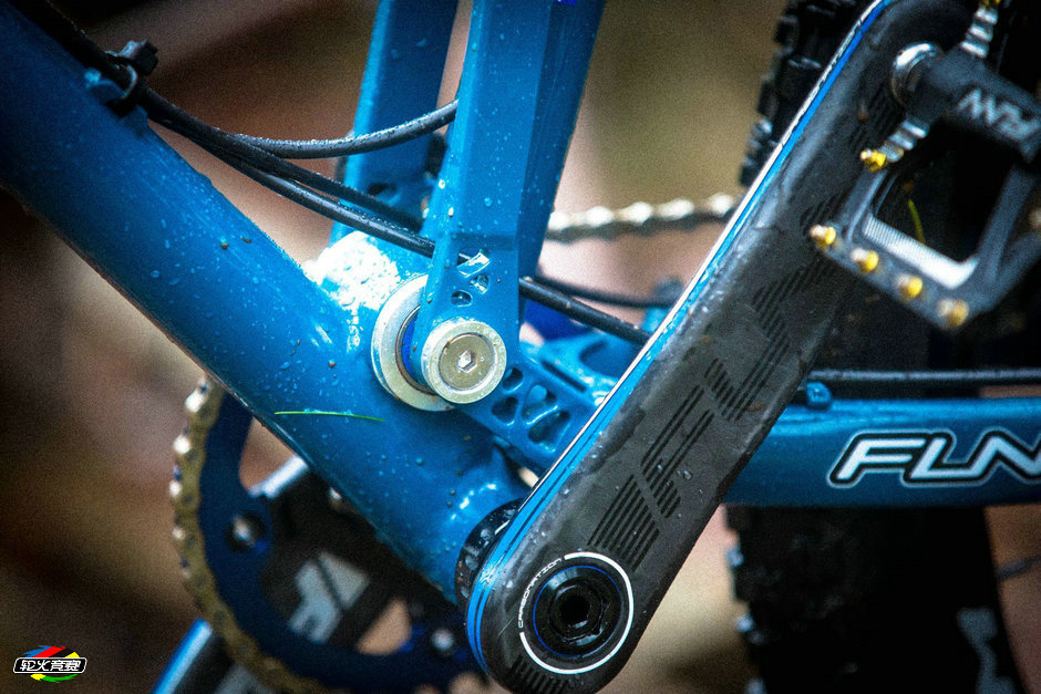 07 刚与柔：STARLING MK3手工钢架enduro车测试.jpg