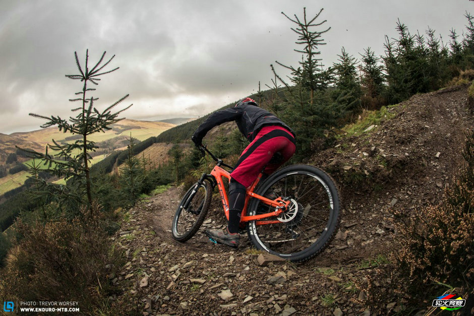 05WHYTE T-130 C RS林道车测评130mm行程.jpg