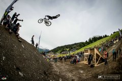 192016Crankworx第二站莱斯盖兹-lp.jpg