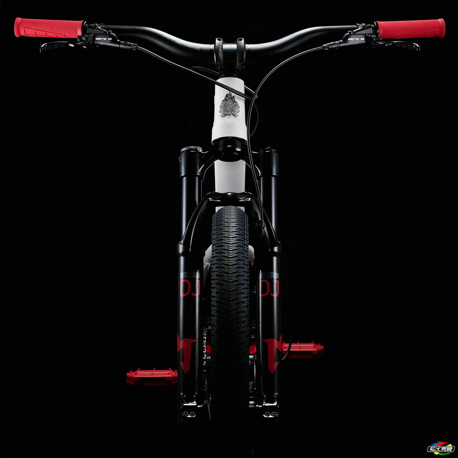 Shop-INTENSE-Cycles-alloy-Dirt-Jump-Bike-for-sale-online-front_284770a7-4d66-4593-8a08-50a0e6b83ea0_1800x1800