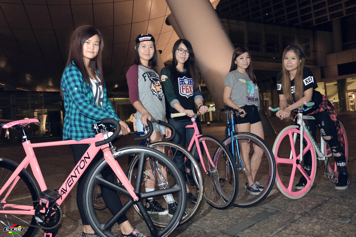 香港女孩爱fixed-gear.jpg